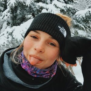 Meet your Posher, Lydie